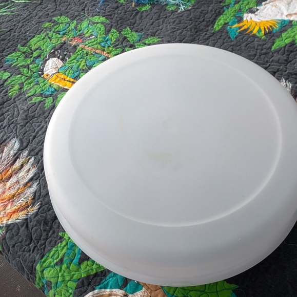 Tupperware - Picture 1 of 4